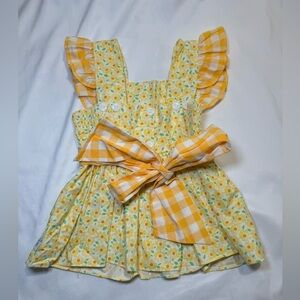 DARLING MAE DRESS BY RICRAC AND RUFFLES. YELLOW FLORAL FLOWERS. SIZE 24 MONTHS